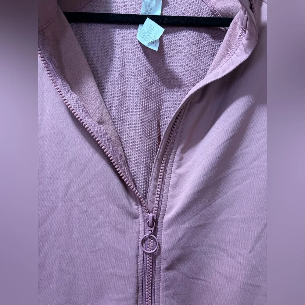 Fabletics Mauve Zip-Up Jacket - Picture 5 of 9